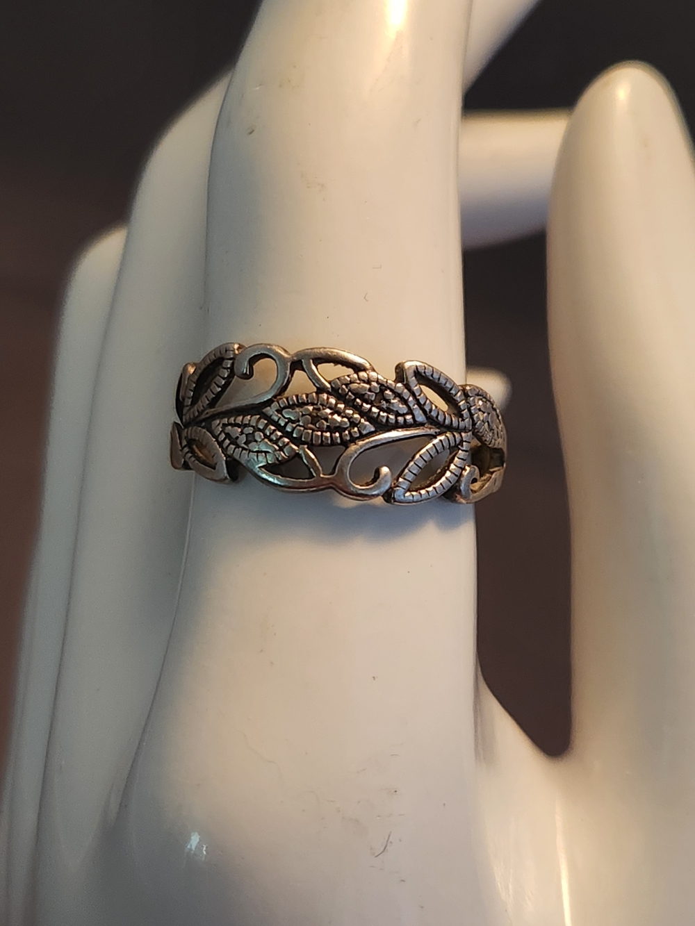 Sterling Silver Leaf Vine Band Ring